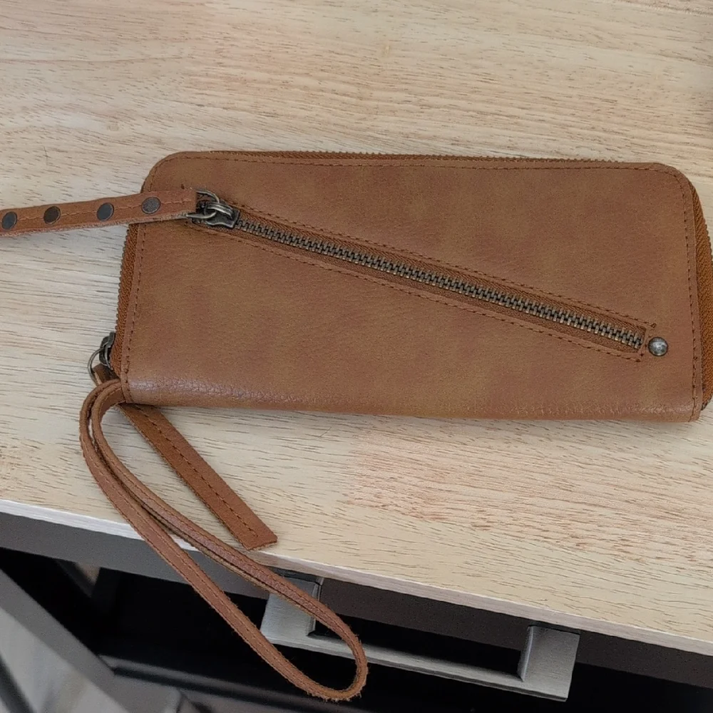 Free People Brown Vegan Leather Wristlet Wallet - Picture 1 of 2